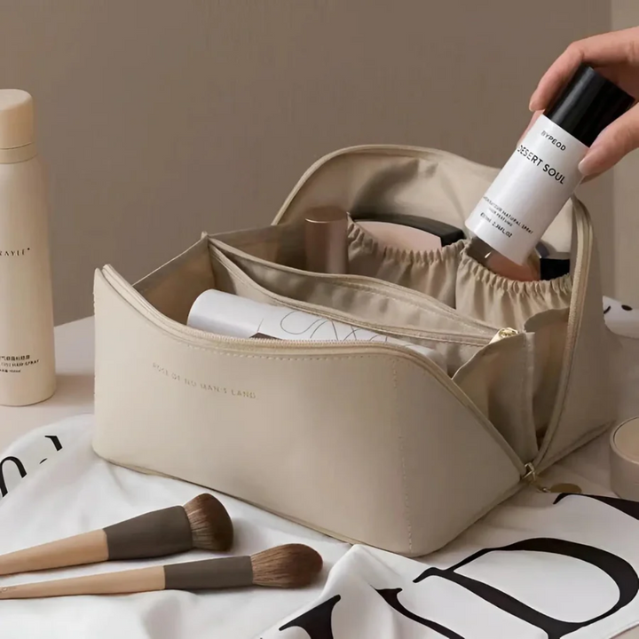 Waterproof Cosmetic Bag - BeautyGuard | Bowlift