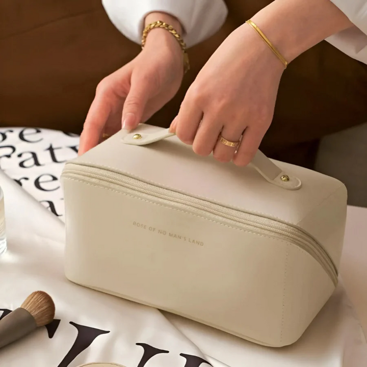 Waterproof Cosmetic Bag - BeautyGuard | Bowlift