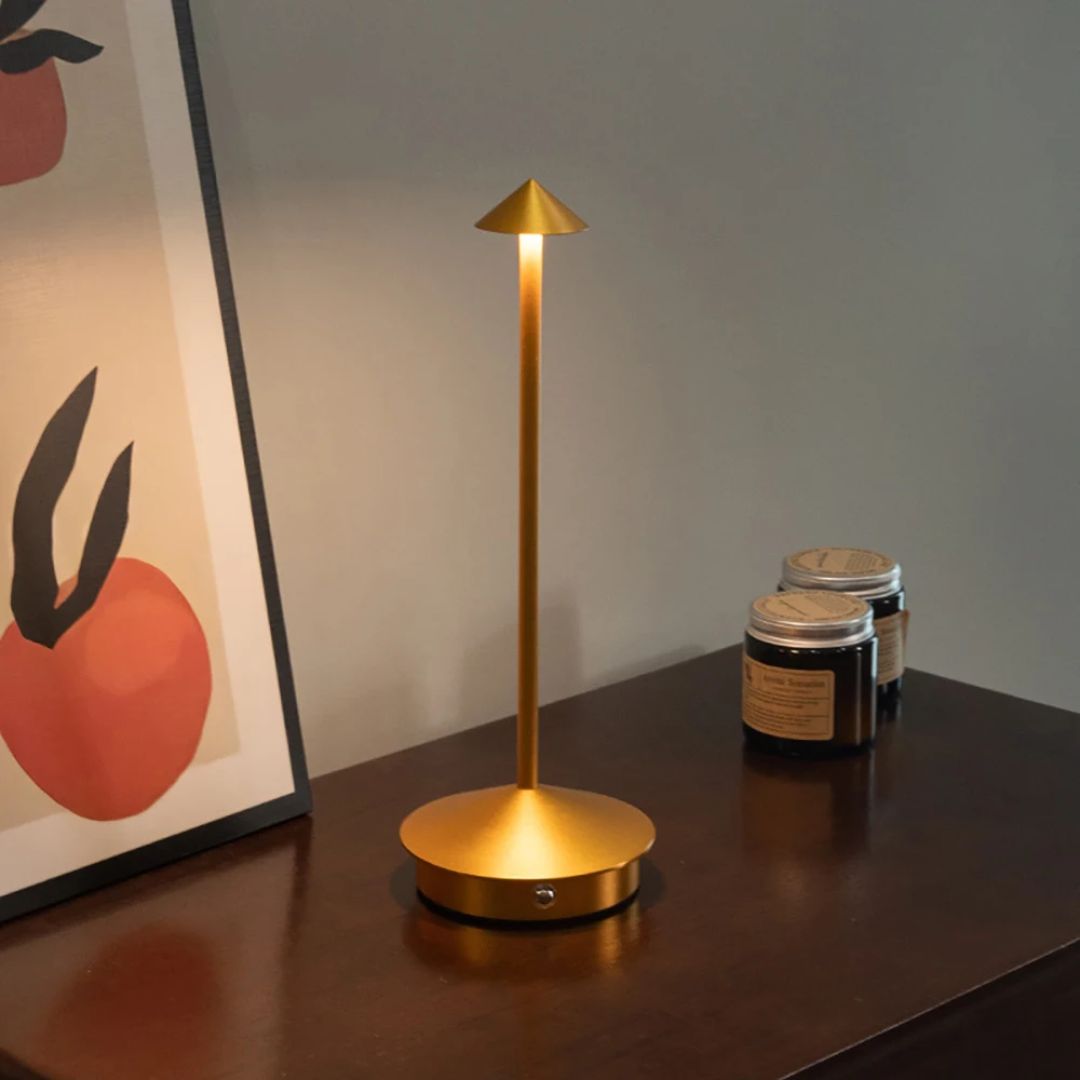 Robyn Arrow LED Table Lamp | Bowlift