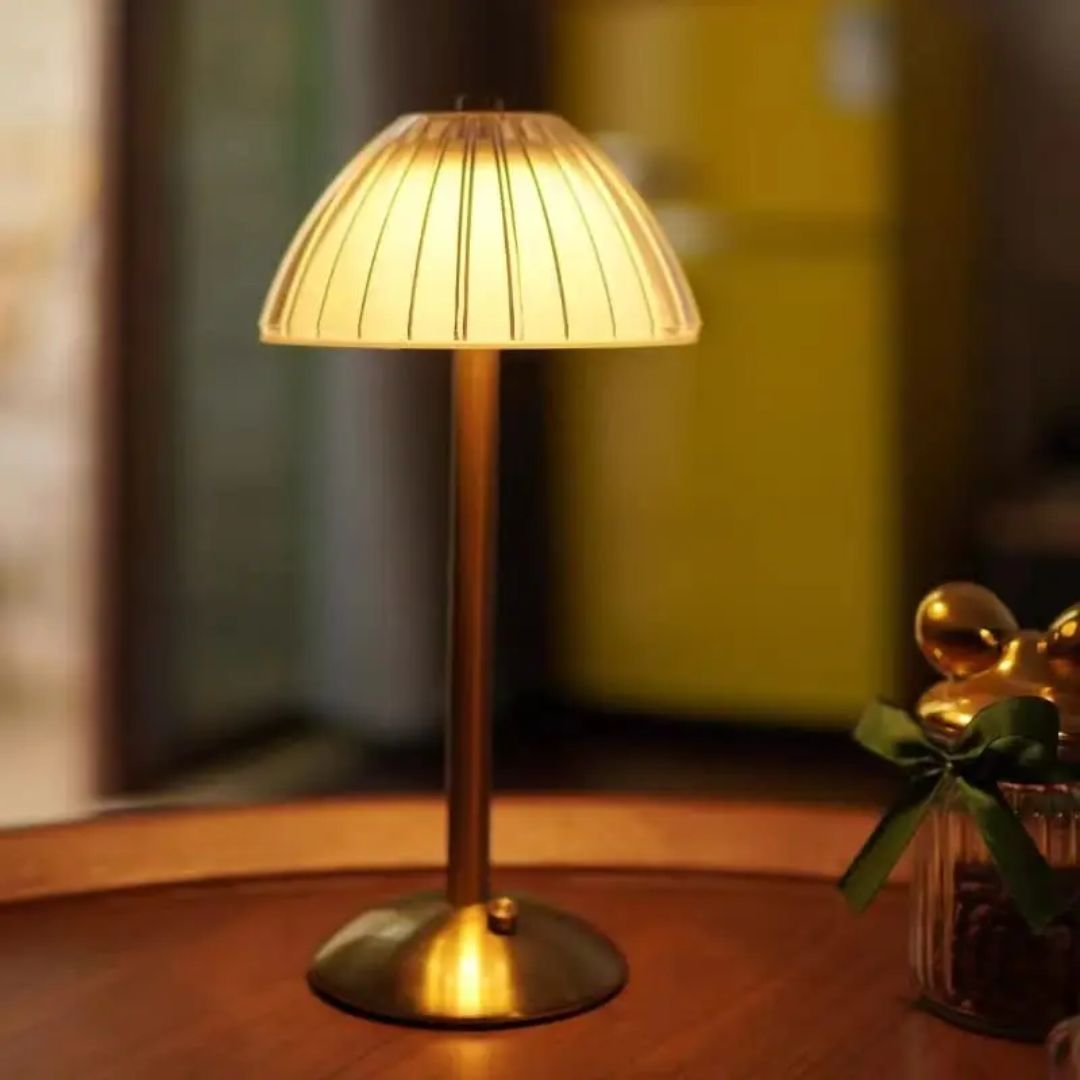 Karina GlowDesk – Retro Rechargeable Desk Lamp Bowlift