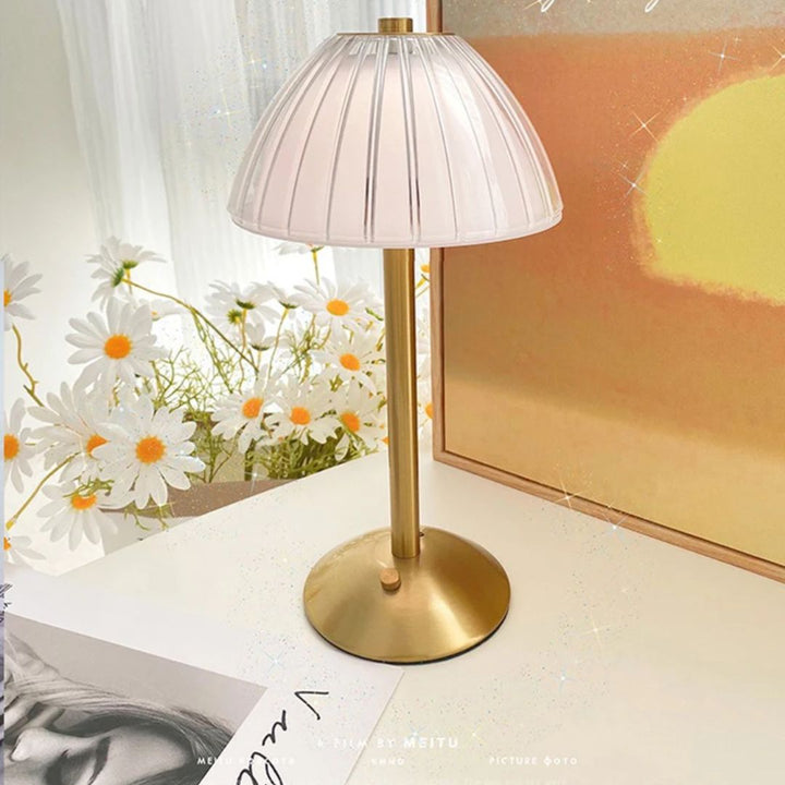 Karina GlowDesk – Retro Rechargeable Desk Lamp Bowlift
