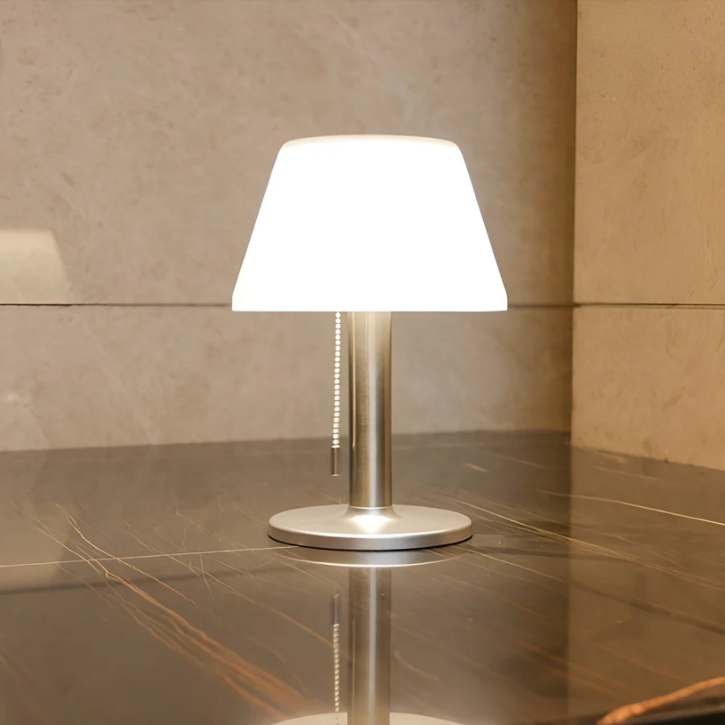 Stylish Solar Table Lamp - SolarLuxe | Bowlift