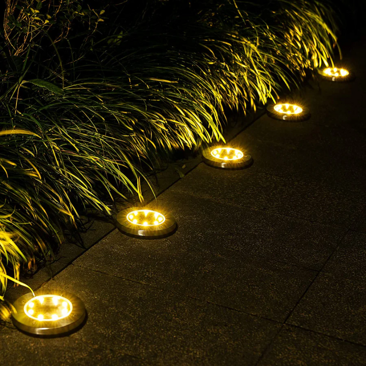 EcoGlow Solar Lamp - Sustainable Rechargeable Outdoor Lighting | Bowlift