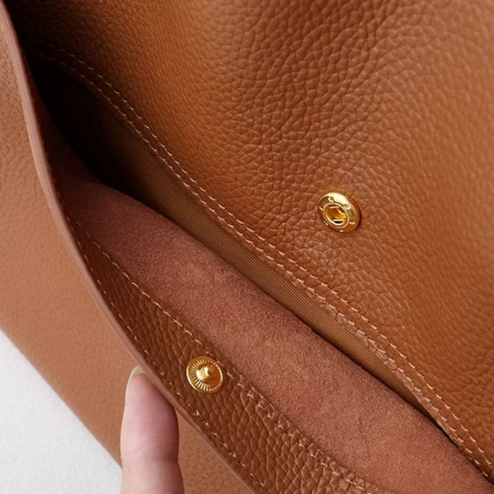 BowLift | Large Leather Handbag with Royal Capacity - DailyLux