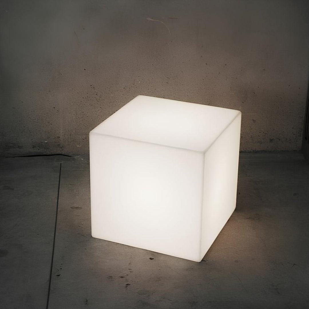 BowLift | Cubic Garden Light