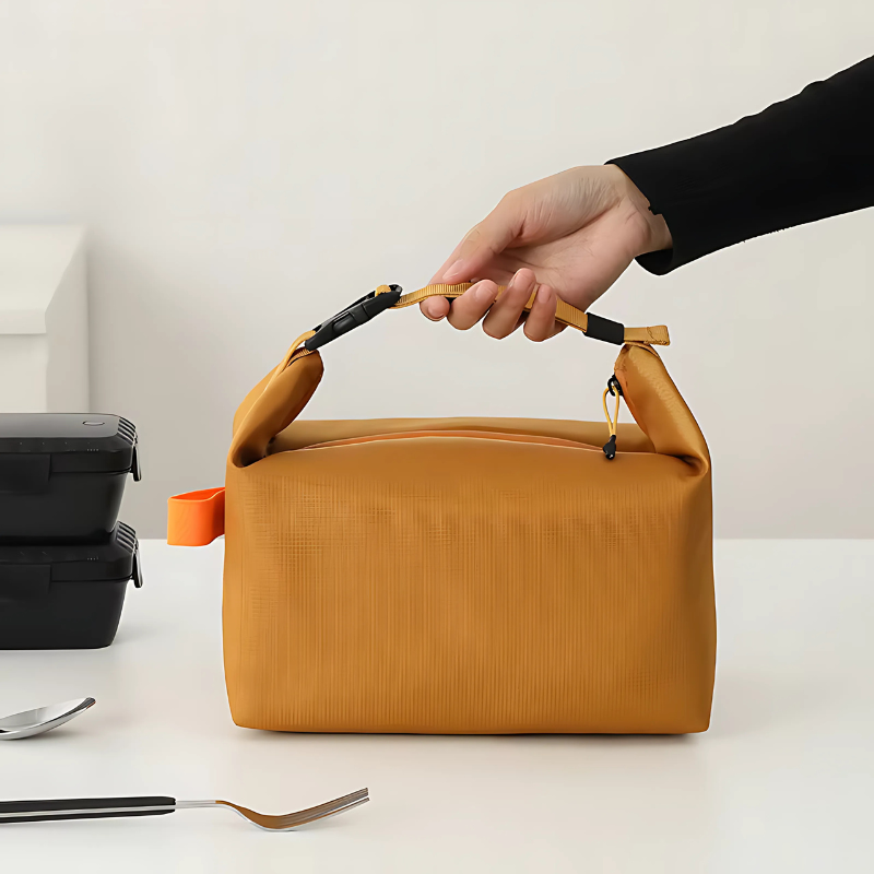 BowLift | UrbanLunch Foldable Insulated Lunch Bag – Keeps Food Fresh and Stylish On-the-Go