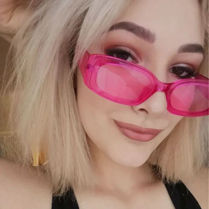 BowLift | Retro-style rectangular sunglasses with UV400 protection for women