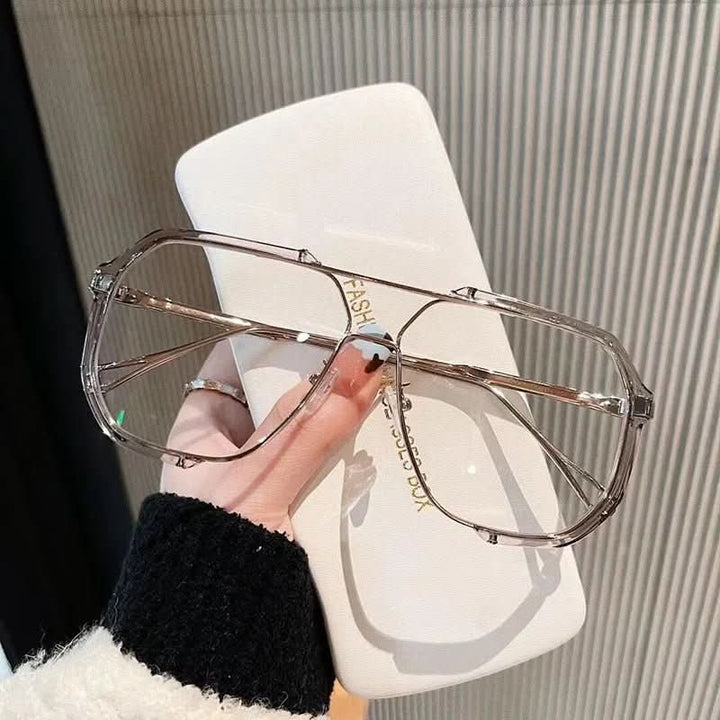 BowLift | Square women's sunglasses with UV400 & colour change lenses