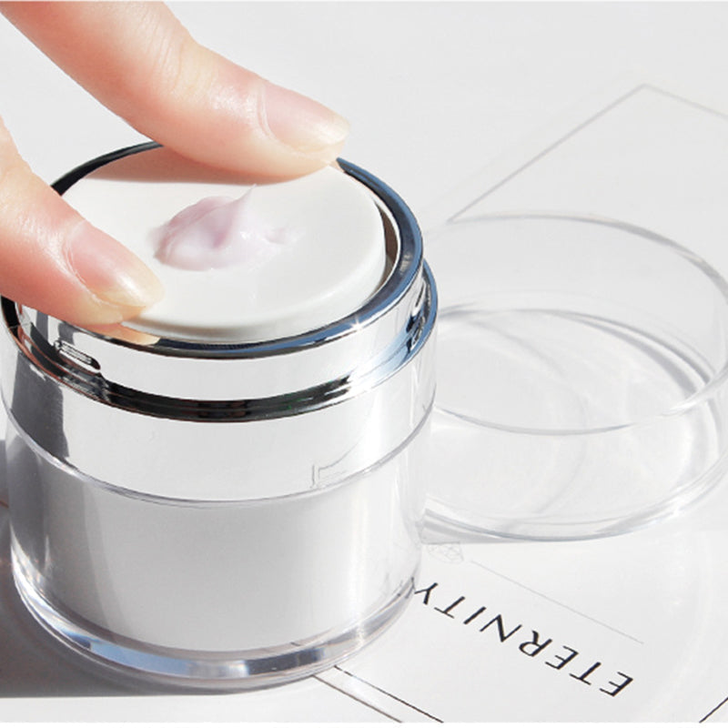 BowLift | Vacuum bottle for facial cream for dispensing made of acrylic