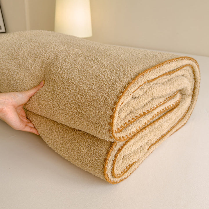 BowLift | Veluvia Bouclé Plush Winter Blanket