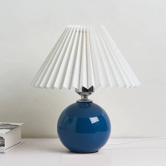 BowLift | Luminous Heritage: Vintage Table Lamp with Pleated Shade – Elegant Antique Retro Nightstand Lighting Solutions