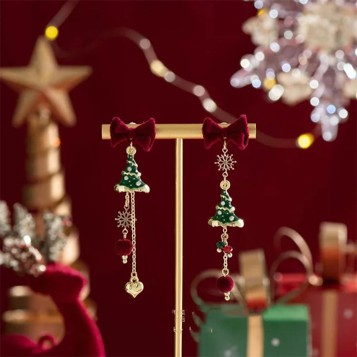 BowLift | Lunarelle Vintage Kerstboom Oorbellen – Groen & Goud, Lichtgewicht en Feestelijk met Elegante Strik