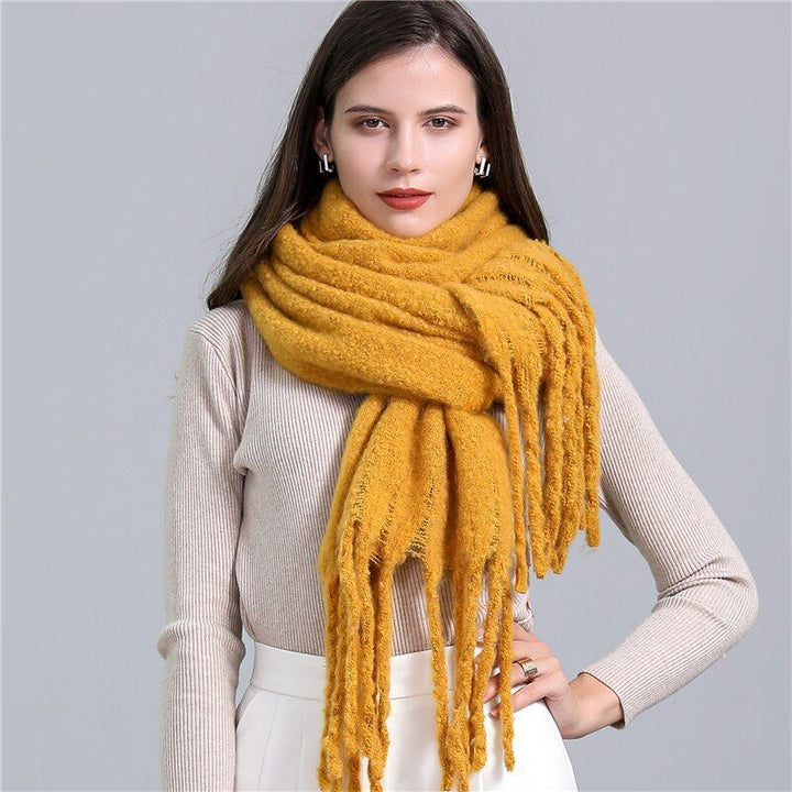 CosyPlaid Scarf – Warm, Trendy Winter Style Bowlift