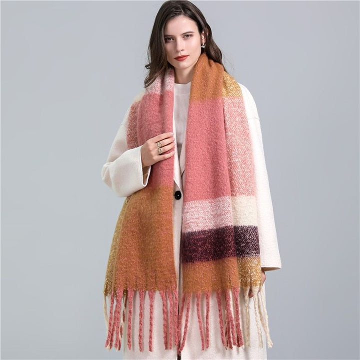 CosyPlaid Scarf – Warm, Trendy Winter Style Bowlift