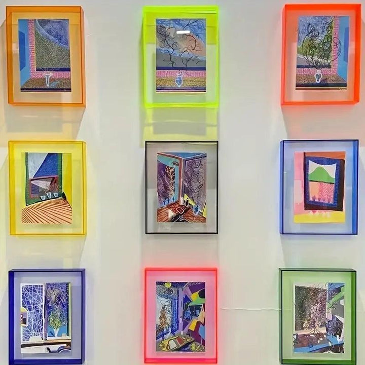 BowLift | AuraFrame - Transparent Neon Light Photo Frame