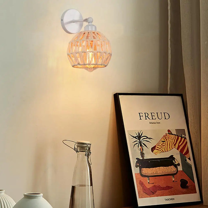 BowLift | Wall Lamp Rattan