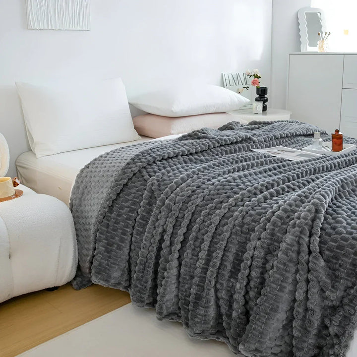 BowLift | CozyNest - Ultimate Warm and Soft Blanket for Sofa and Bed
