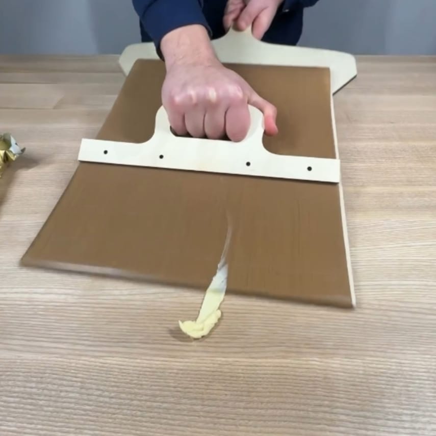 BowLift | Sliding Pizza Shovel