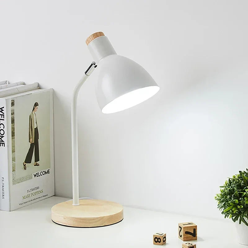BowLift | Wooden desk lamp – Creative Scandinavian desk lamp made of wood and metal