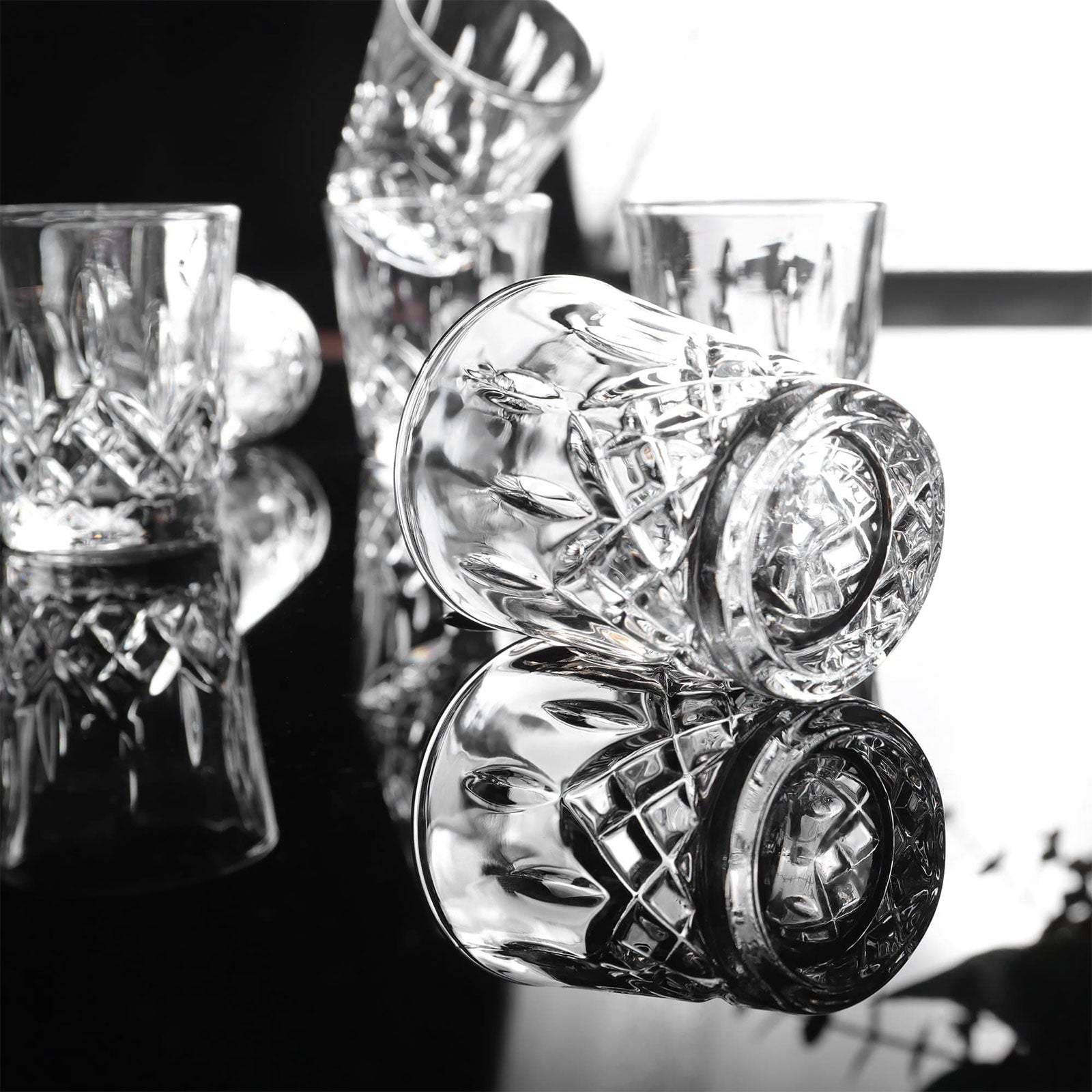 BowLift | Engraved Tequila Shot Glasses Set