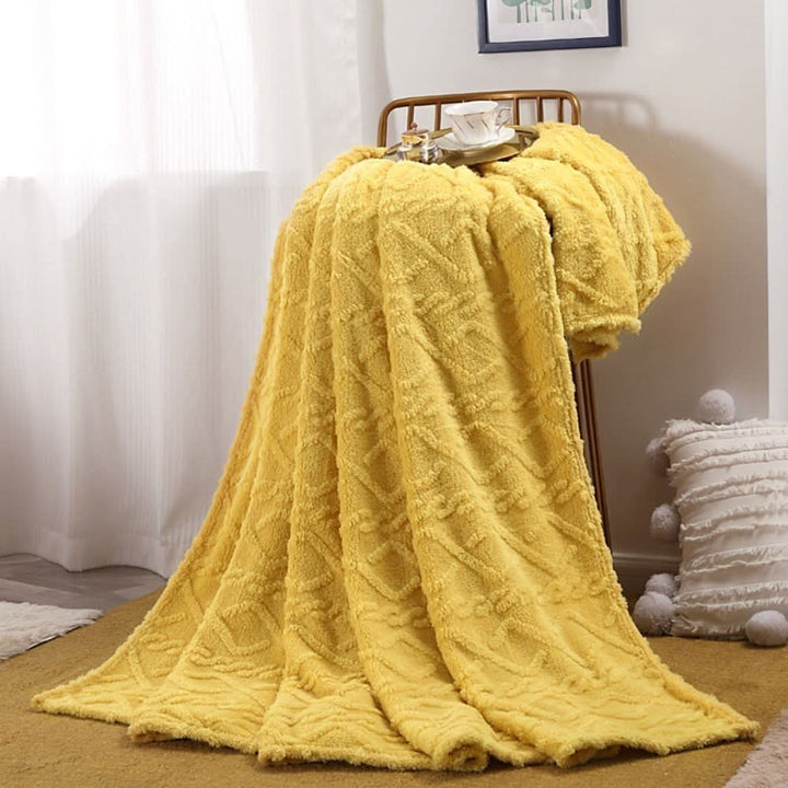 BowLift | DOLA - Cloud Soft Blanket