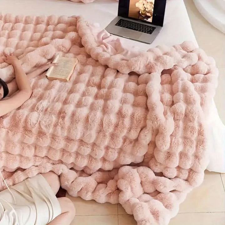 BowLift | Ultra-Soft Blanket for Cozy Ambiance
