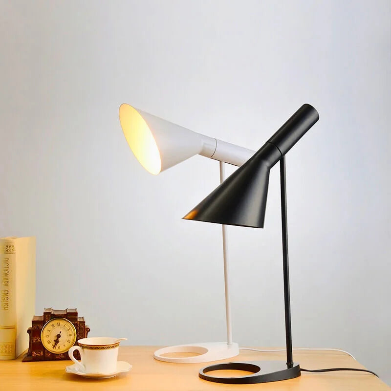 BowLift | LumiMinimal Table - Elegant LED Table Lamp for Modern Interior