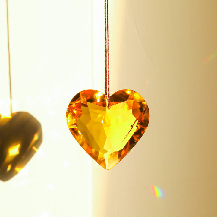 GlimmerHeart Elegant Heart-Shaped Sun Catcher – Enchanting Light Effects for Your Home Bowlift