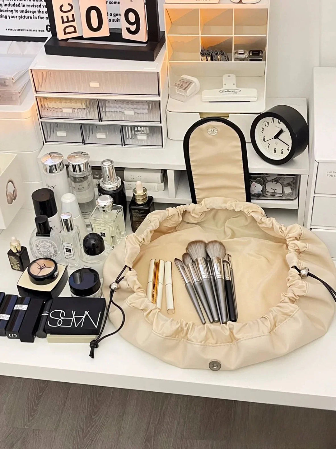 BowLift | Waterproof Cosmetic Bag with Plenty of Storage