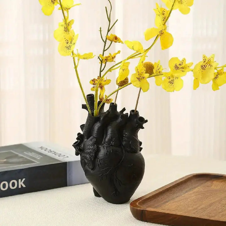 BowLift | HeartGlow - Ceramic Heart Vase