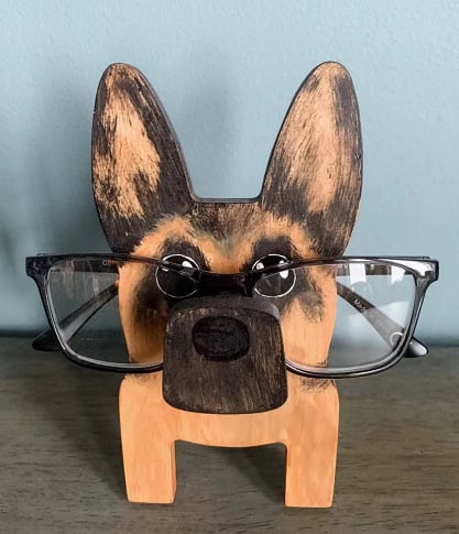 BowLift | Wooden glasses stand with animals