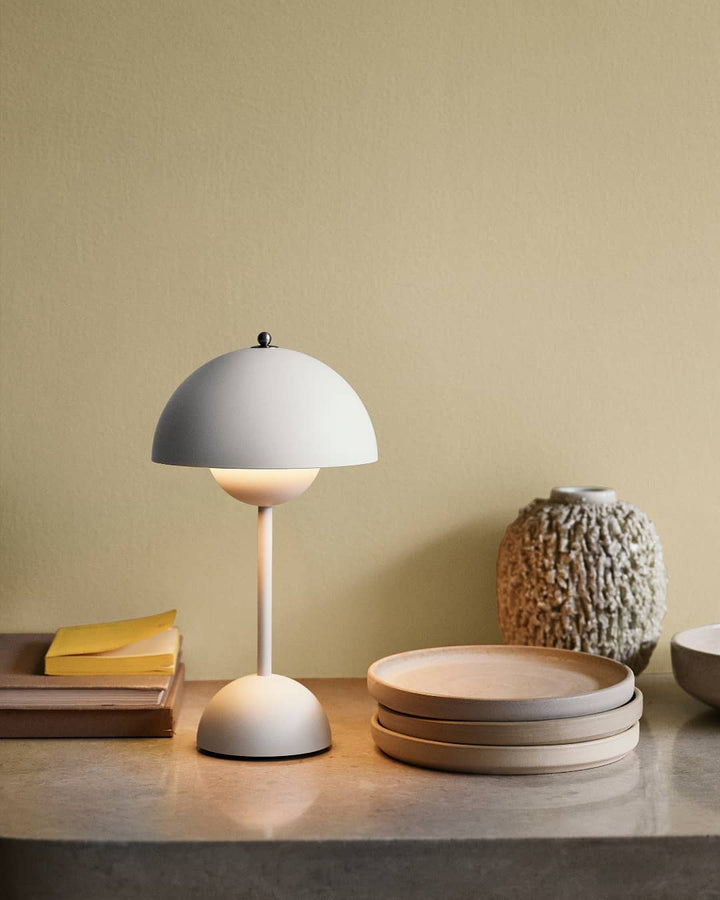 BowLift | Glow Lamp - Elegant and versatile lighting for any space