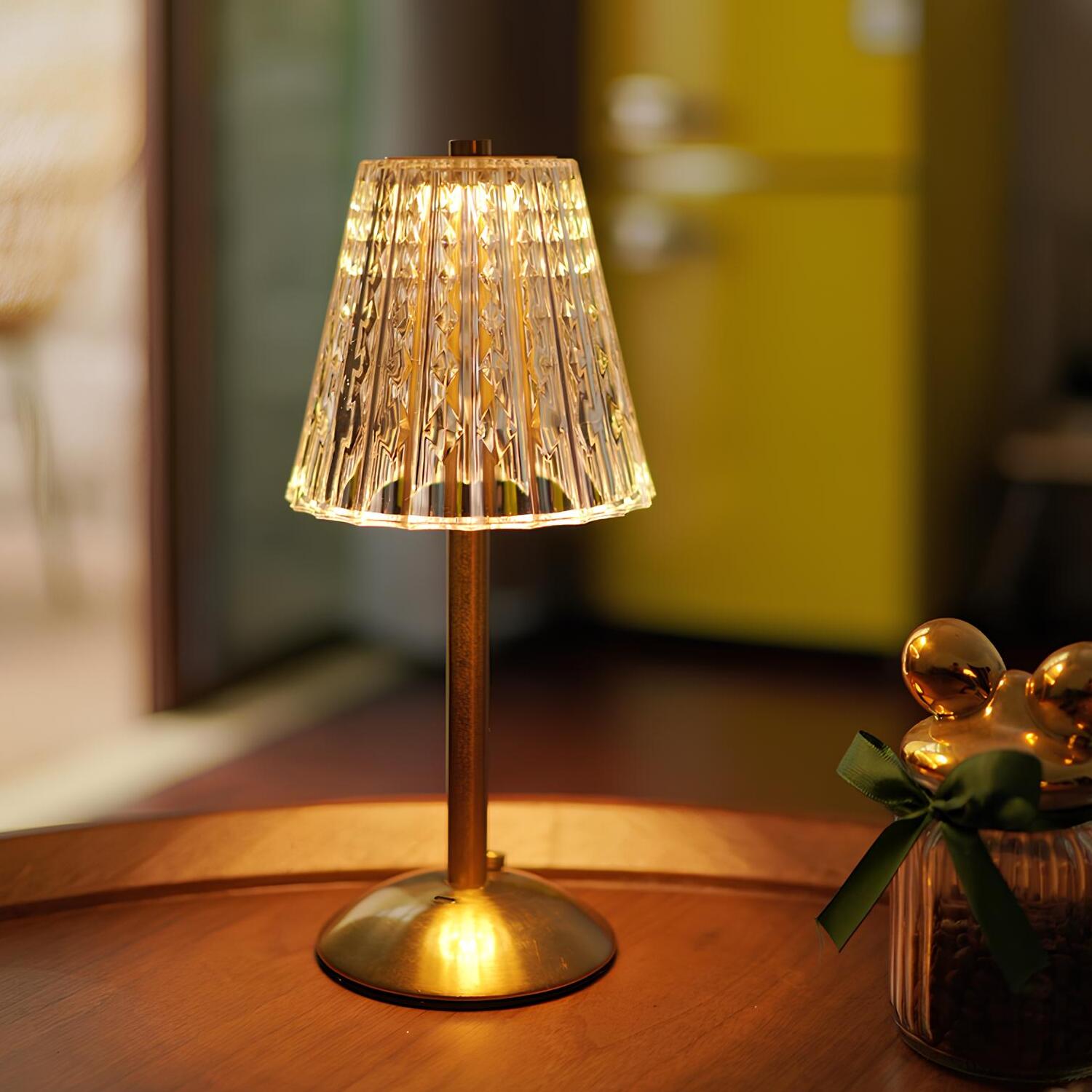 BowLift | Crystal table lamp with warm light and built-in battery