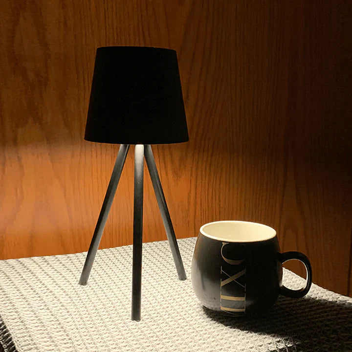 BowLift | Nordic tripod table lamp - Stylish wireless LED night light