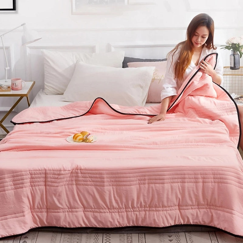 BowLift | KoudeKalm – Lightweight Cool Comforter for Hot Sleepers | Soft & Breathable