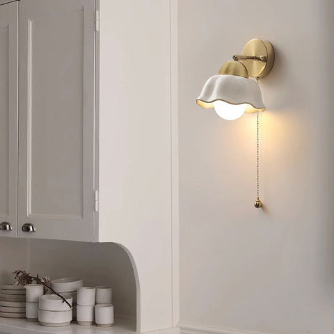 BowLift | Adjustable French Wall Lamp – Lumière