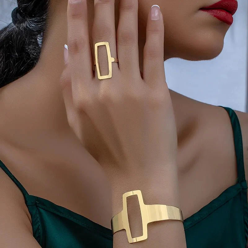 BowLift | Adjustable Geometric Rectangle Bracelet and Ring Set