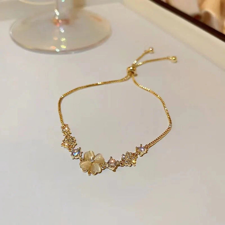 BowLift | Adjustable Lucky Four Leaf Clover Bracelet