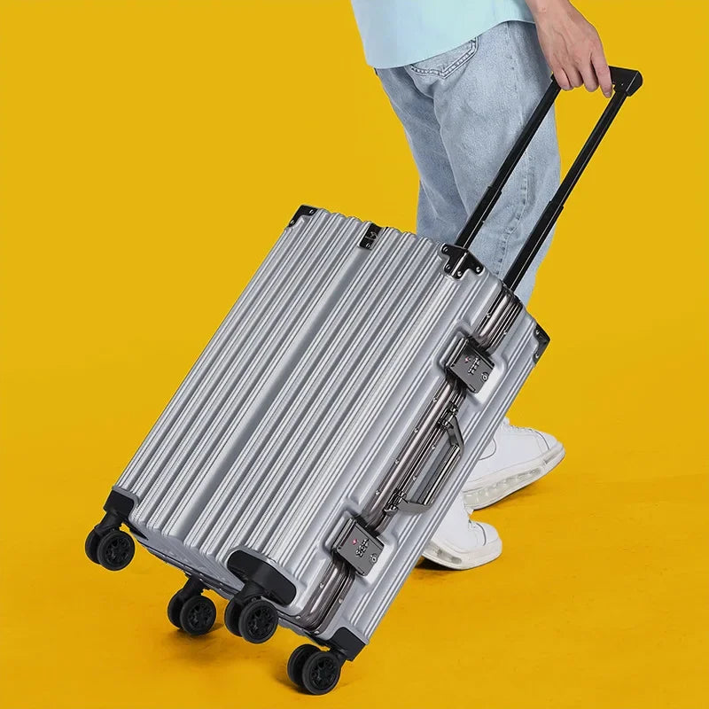 Aluminium frame hard shell suitcase – Geneva | Bowlift