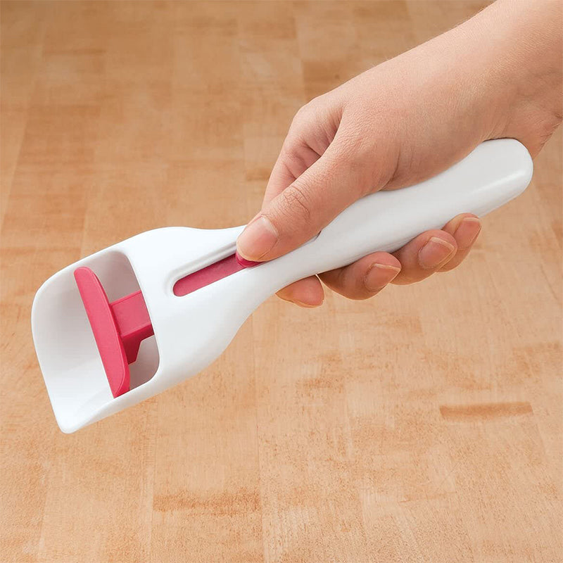 BowLift | Non-stick coated cake serving spoon