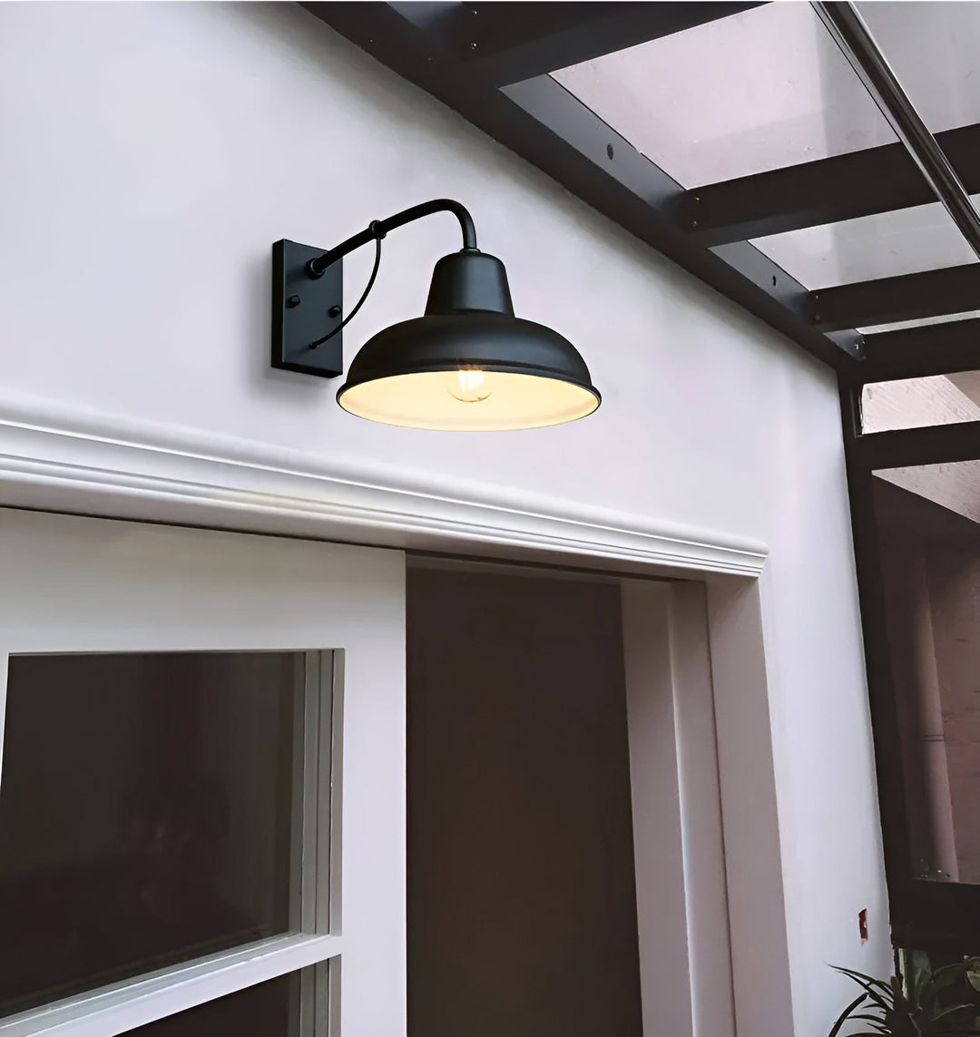 BowLift | Rustic iron wall lamp - Vintage outdoor lighting