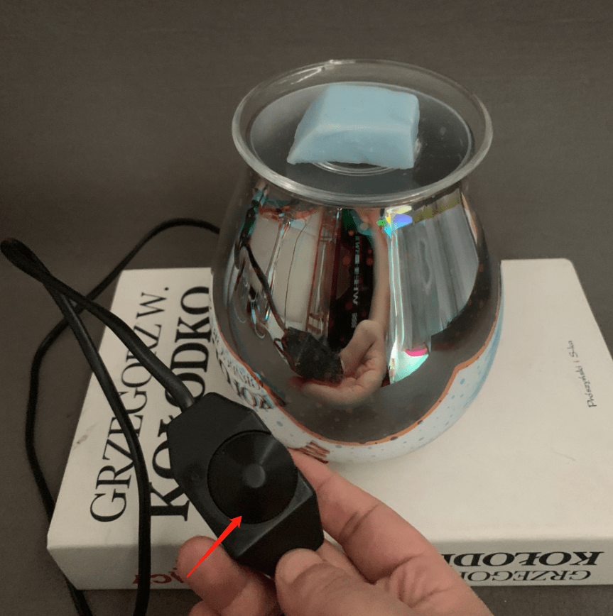 BowLift | 3D Glass Diffuser LED Light Display