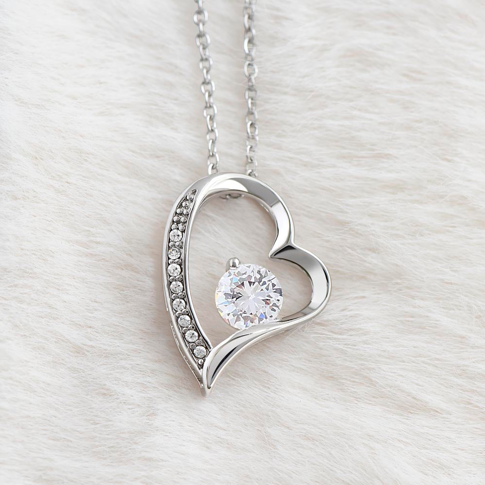 HeartRadiance Necklace – Romantic Heart Necklace for Hair Bowlift