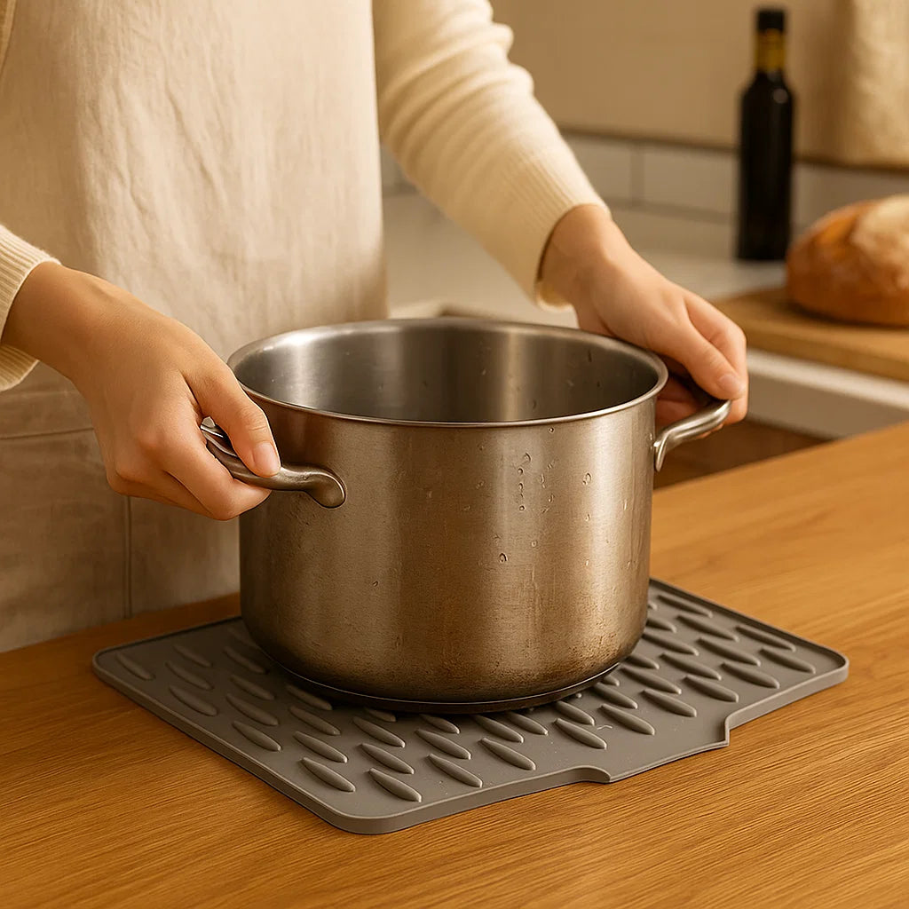 BowLift | Angled Silicone Drip Mat - Heat Resistant and Non-Slip
