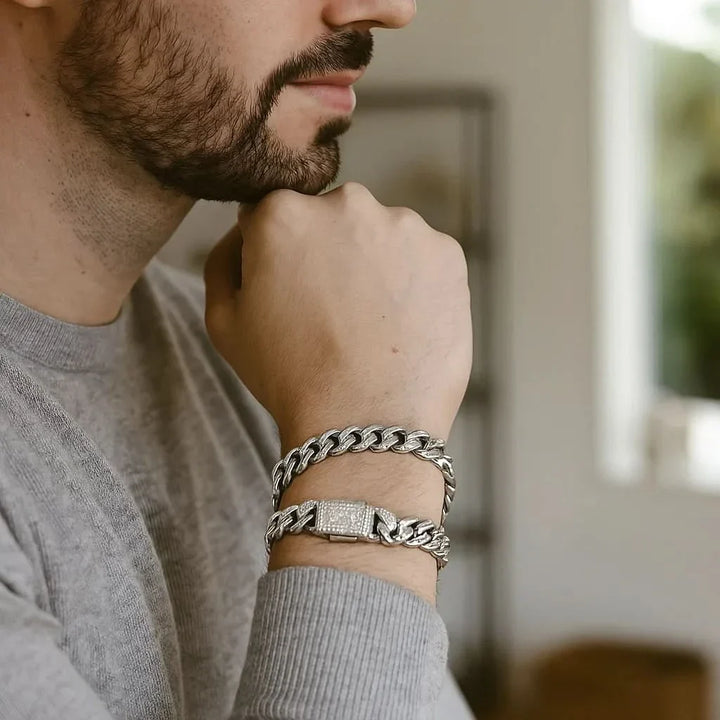 BowLift | Massive, 18K gold-plated Cuban link bracelet