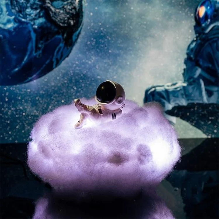 BowLift | Astronaut Cloud Lamp - AstroCloud