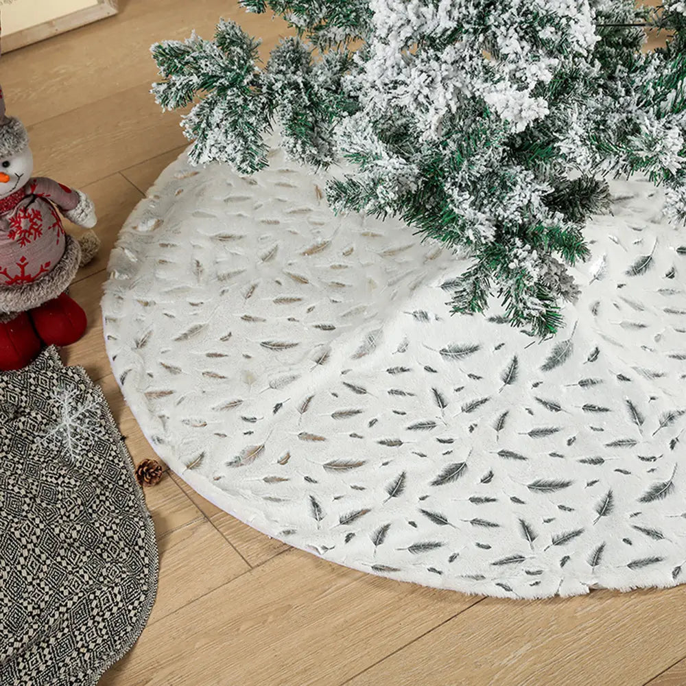 BowLift | Feather Christmas Tree Skirt