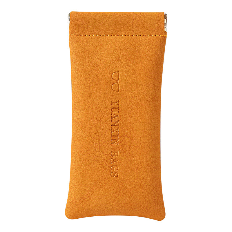 BowLift | Leather storage bag with buckle