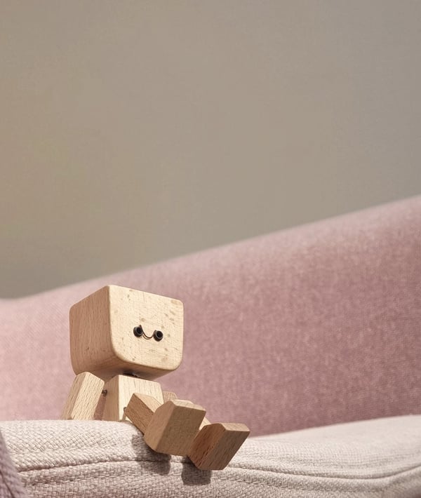 BowLift | Handmade Wooden Sway Figure | Motion Bobble Ornament | Desk & Car Decoration