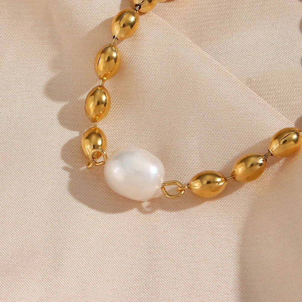 BowLift | Beaded Gold Dainty Pearl Bracelet and Necklace